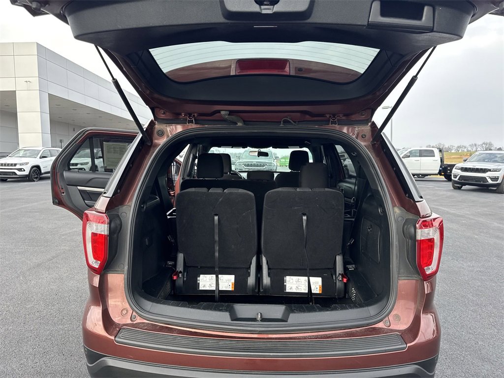 Used 2018 Ford Explorer XLT image 23