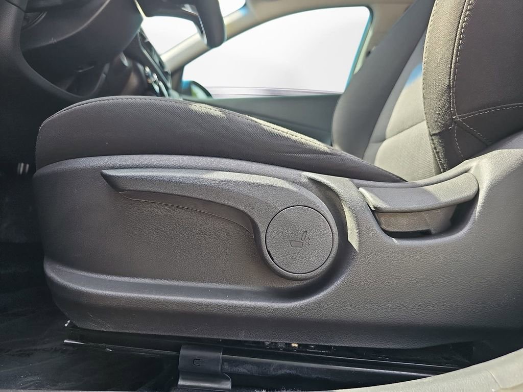 Used 2022 Hyundai Kona SEL w/ Cargo Package FWD image 27