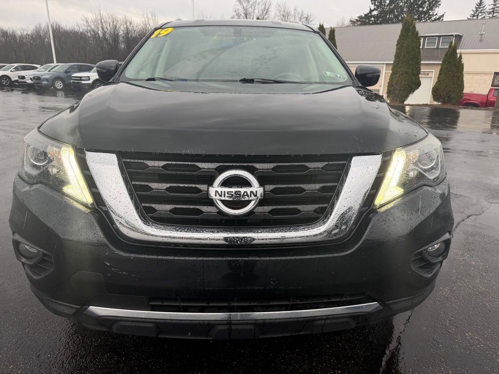 Used 2019 Nissan Pathfinder SV image 9