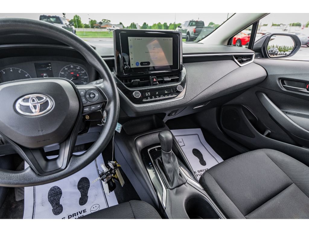 Used 2023 Toyota Corolla LE FWD image 14