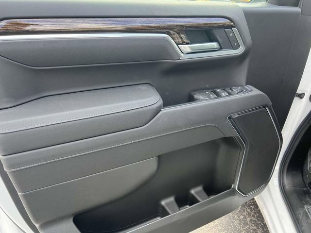 Used 2025 GMC Sierra 1500 Elevation image 15