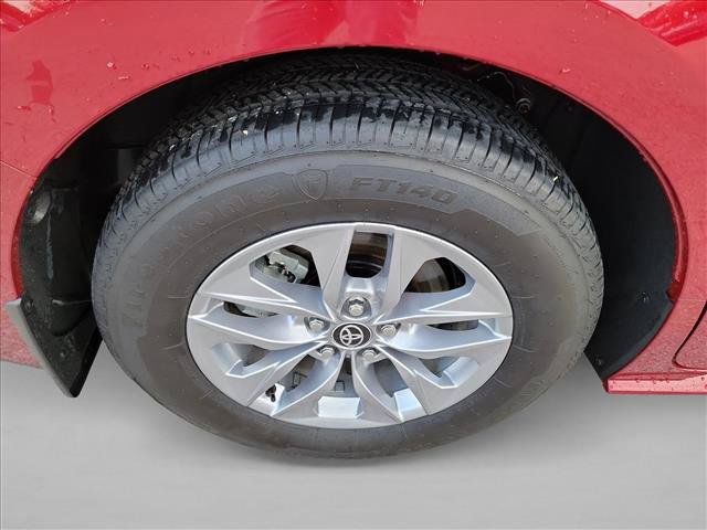 Used 2026 Toyota Sienna XLE AWD/4WD image 11