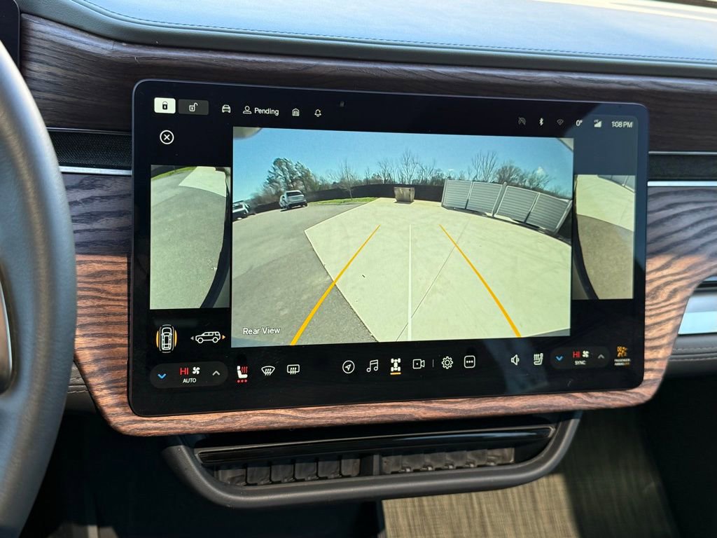 Used 2022 Rivian R1S Launch Edition image 12