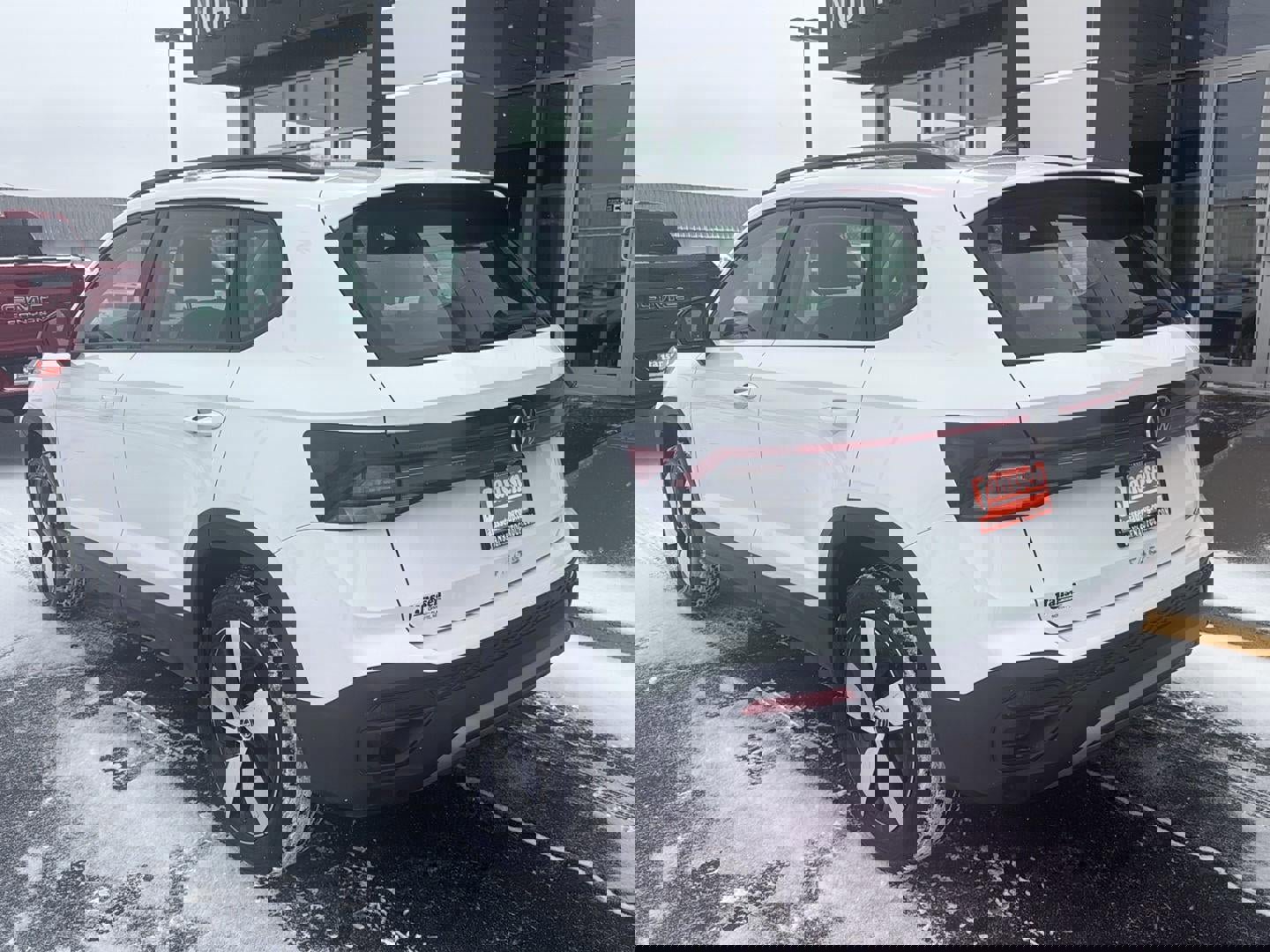 Used 2025 Volkswagen Taos S image 2