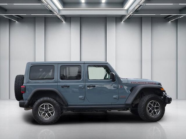 Used 2024 Jeep Wrangler Unlimited Rubicon w/ Technology Group AWD/4WD image 3