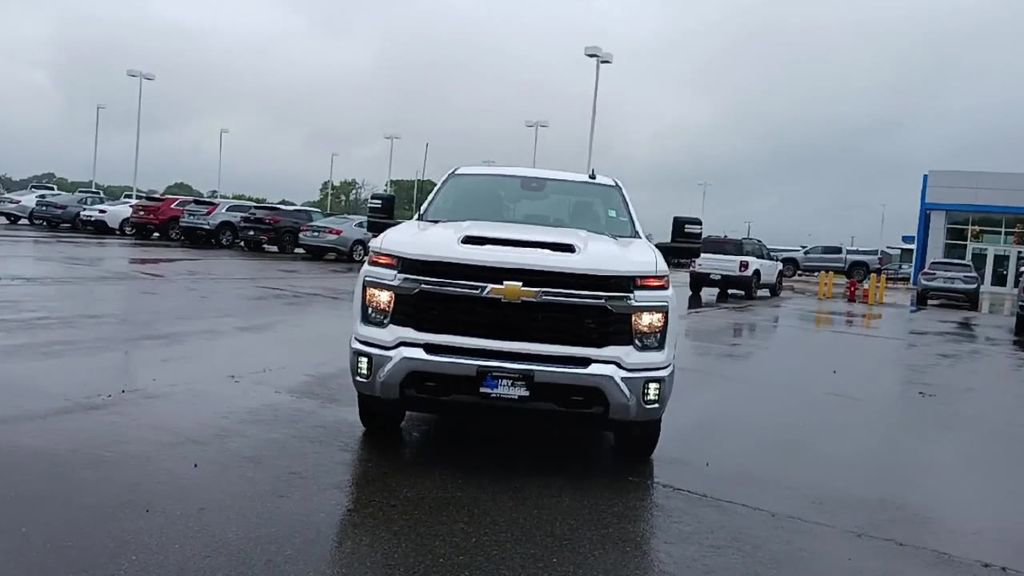 Certified 2025 Chevrolet Silverado 2500 LT w/ Convenience Package AWD/4WD image 3