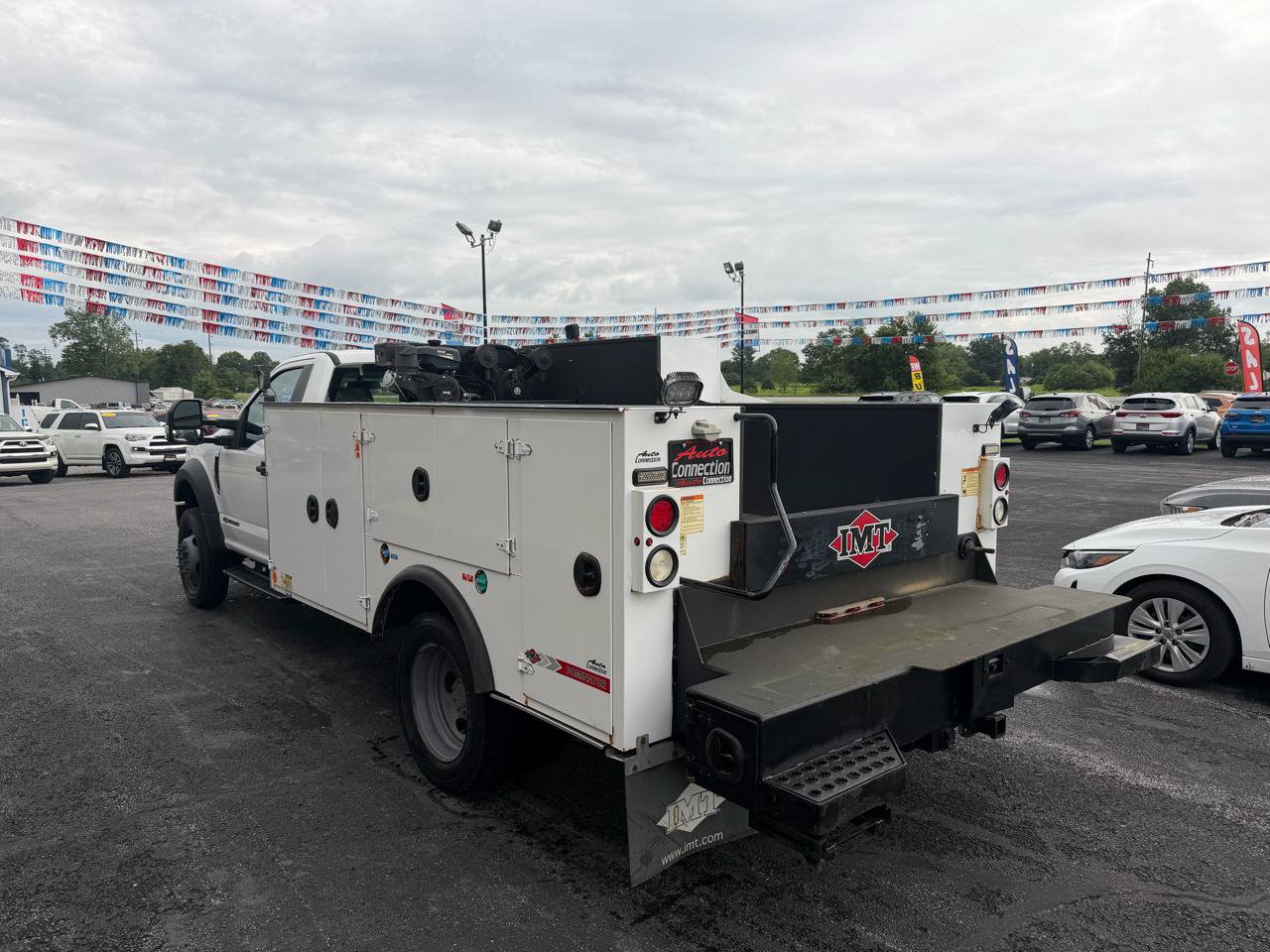 Used 2019 Ford F550 4x4 Regular Cab Super Duty image 6