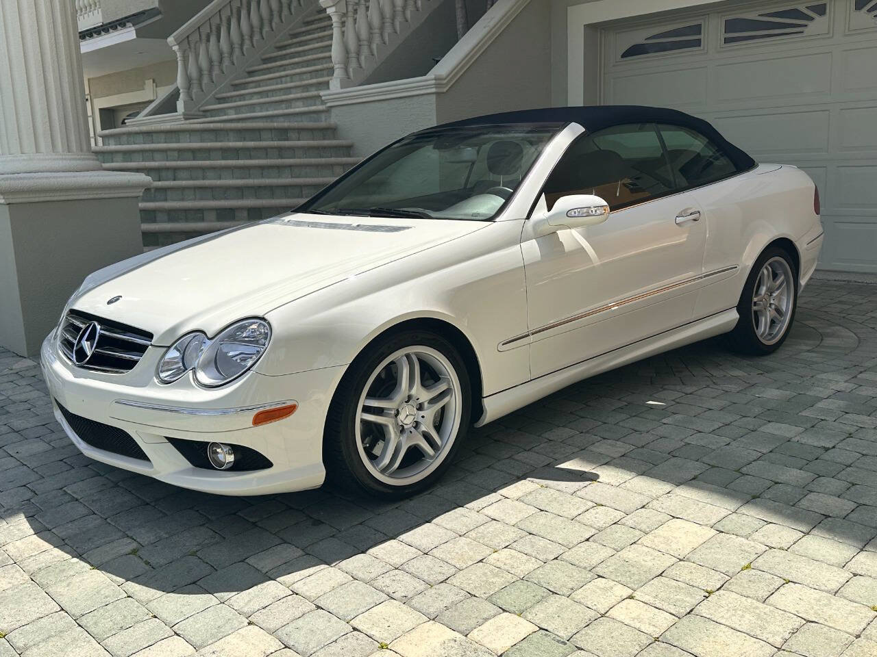 Used 2009 Mercedes-Benz CLK 550 Cabriolet image 38