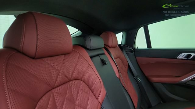 Used 2026 BMW X6 xDrive40i AWD/4WD image 27