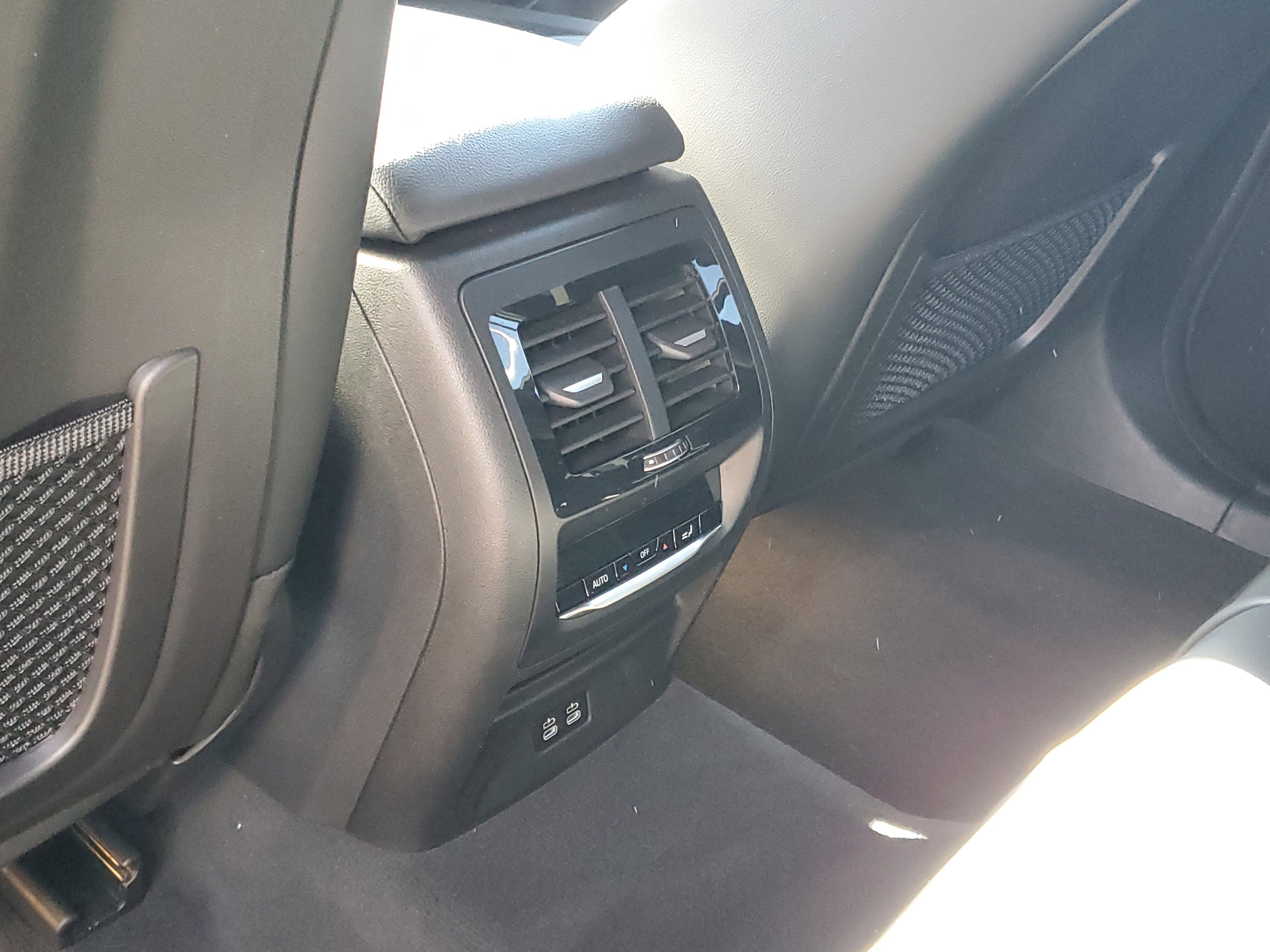 Certified 2023 BMW X4 xDrive30i w/ Premium Package image 27