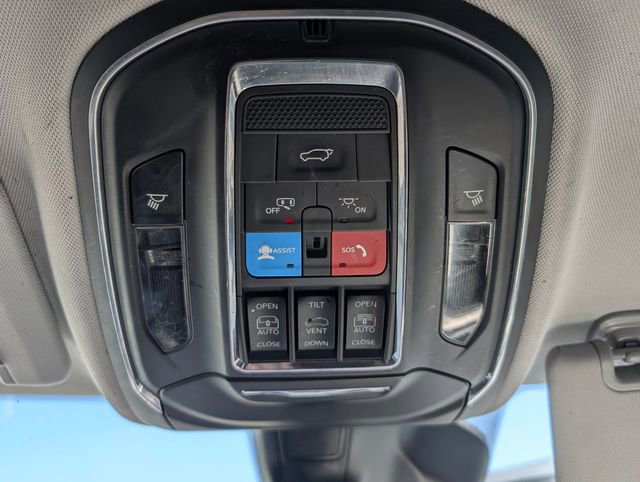 Used 2023 Jeep Grand Cherokee 30th Anniversary AWD/4WD image 25