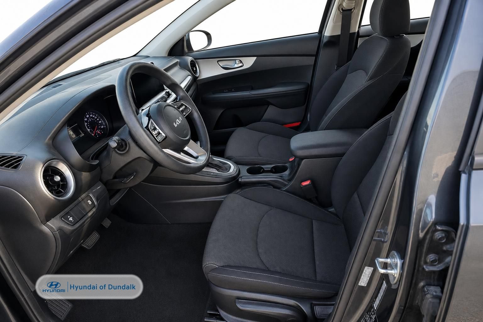 Used 2023 Kia Forte LXS FWD image 7