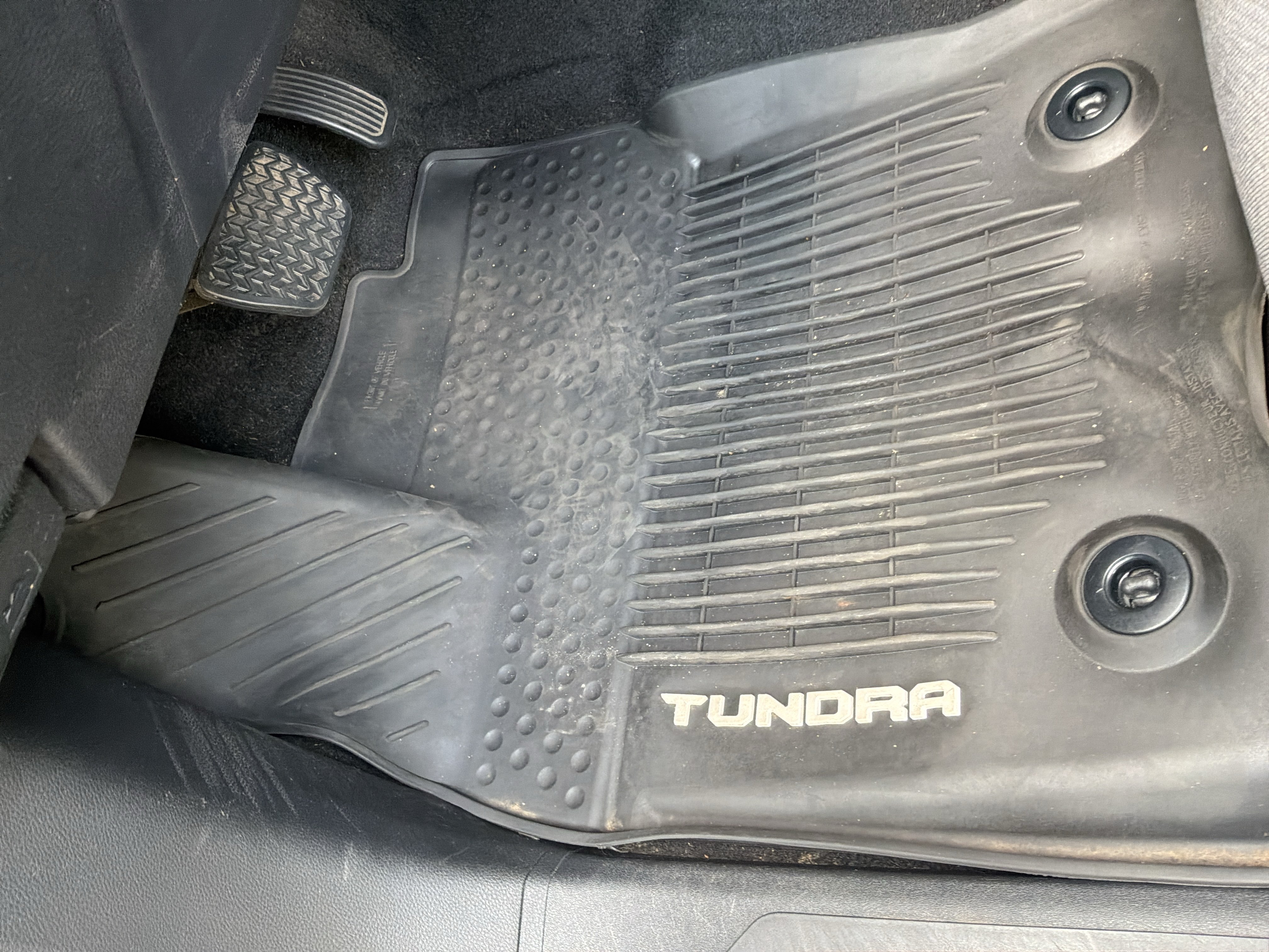 Used 2022 Toyota Tundra SR5 w/ SR5 Convenience Package AWD/4WD image 17