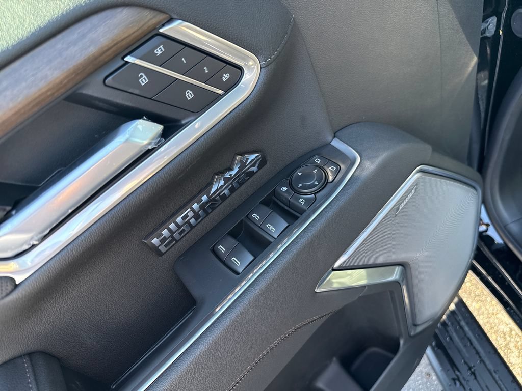 New 2026 Chevrolet Silverado 1500 High Country w/ Midnight Edition AWD/4WD image 27