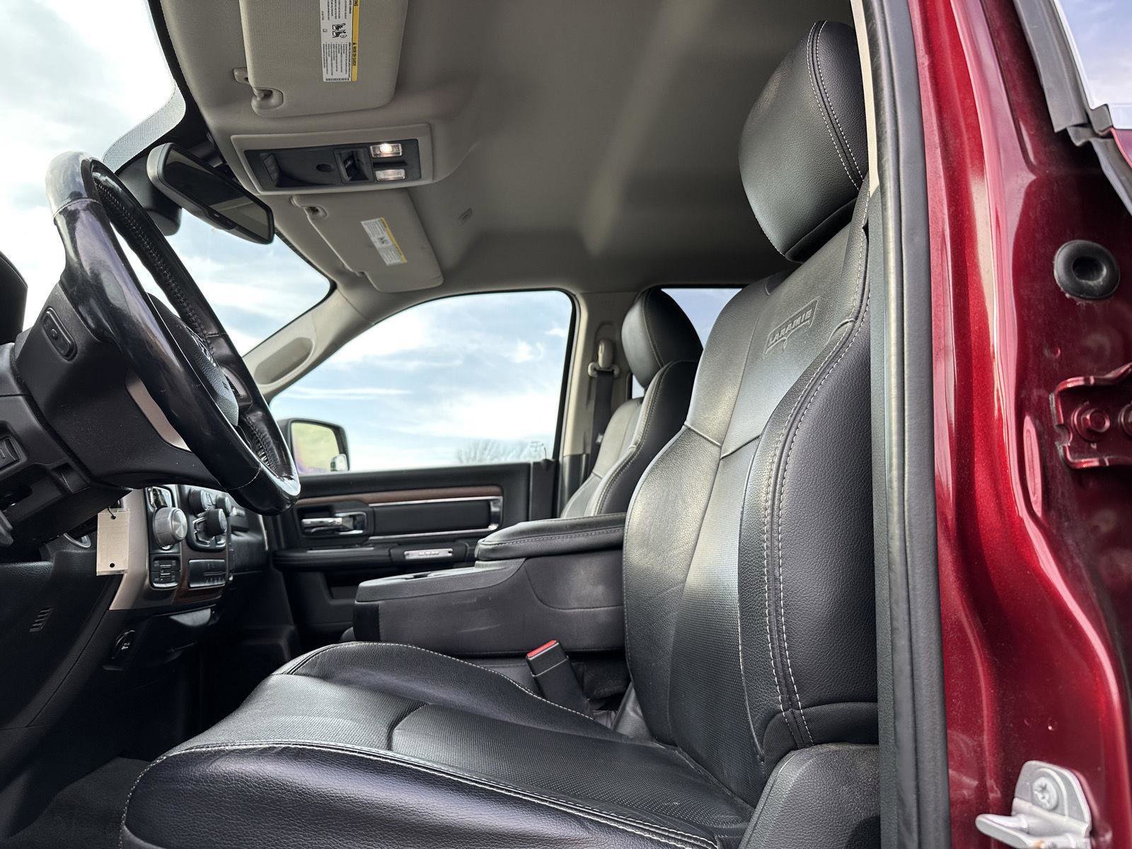 Used 2017 RAM 1500 Laramie image 11