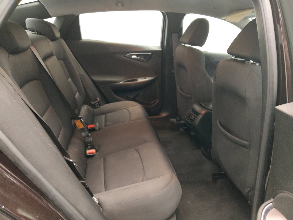 Used 2020 Chevrolet Malibu LT FWD image 19