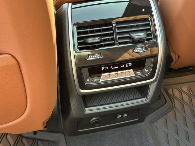 Certified 2025 BMW X7 M60i AWD/4WD image 22