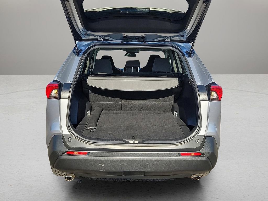 Used 2025 Toyota RAV4 XLE w/ Weather Package image 8