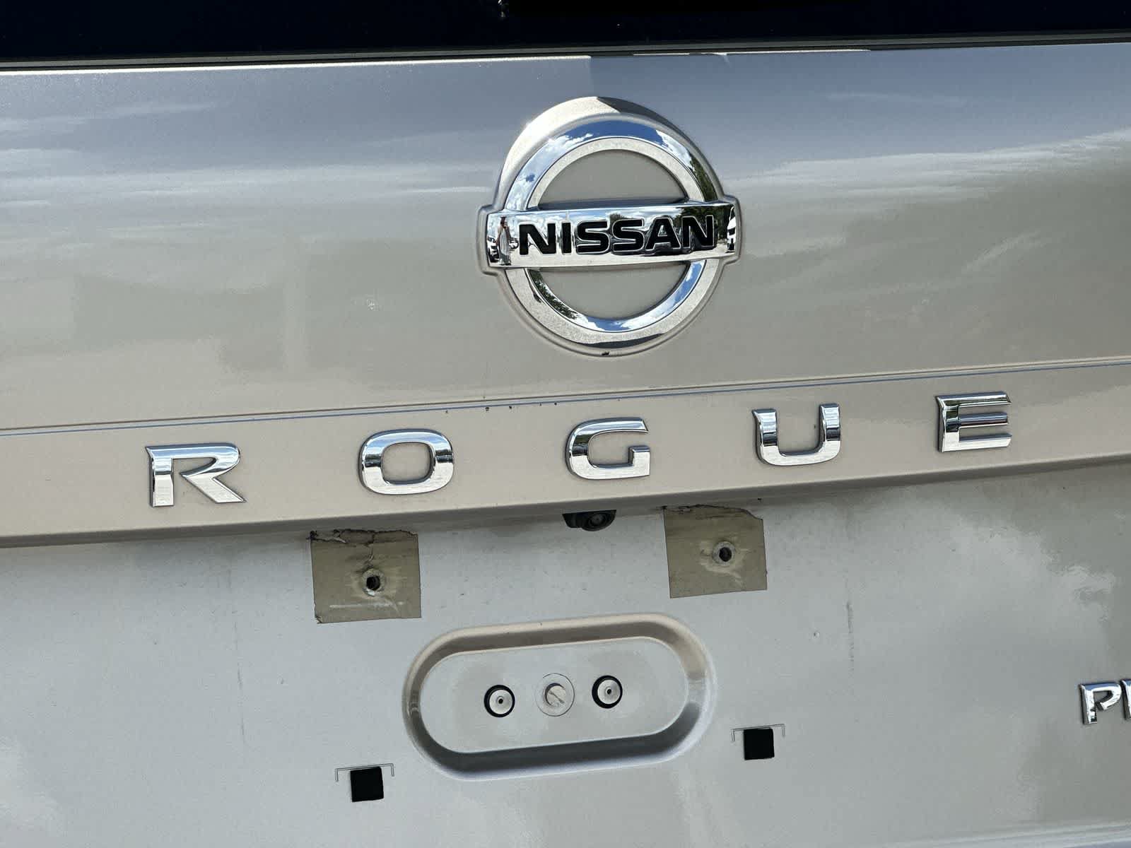 Used 2021 Nissan Rogue Platinum AWD/4WD image 14
