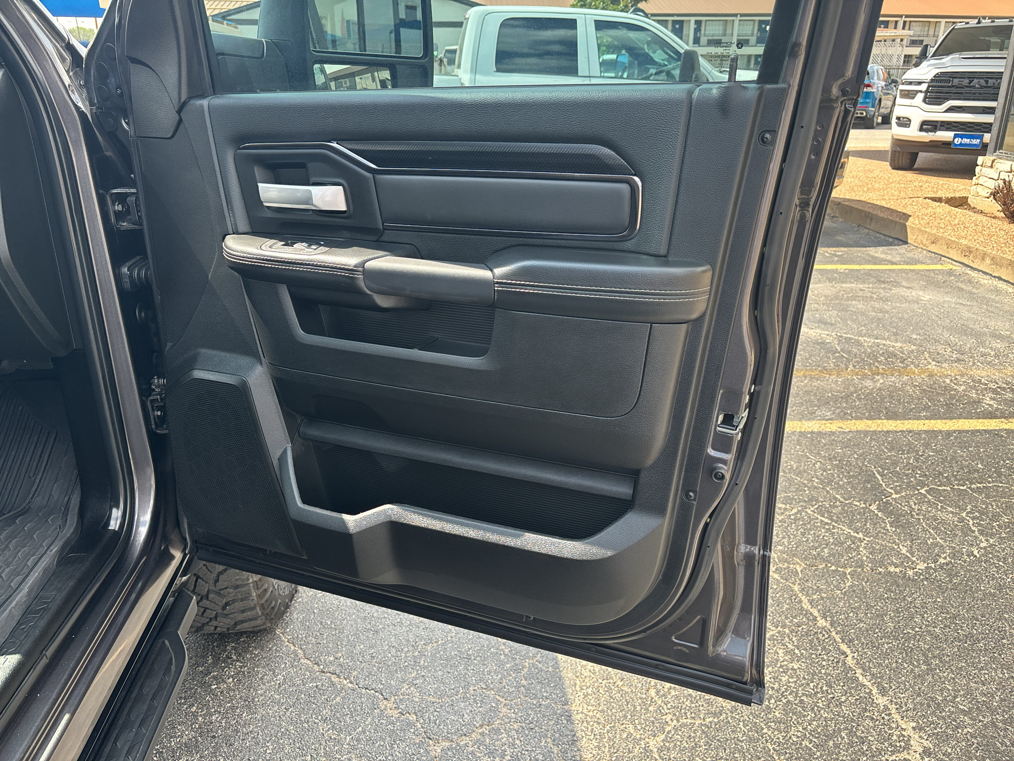 Used 2025 RAM 2500 Rebel w/ Rebel Level 1 Equipment Group AWD/4WD image 19