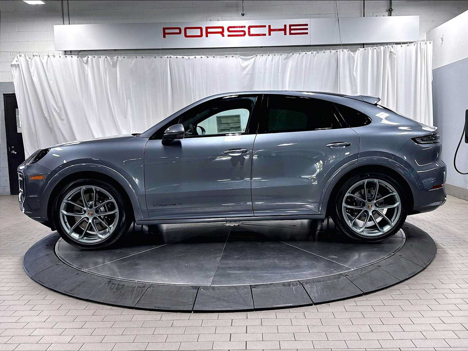New 2026 Porsche Cayenne S AWD/4WD image 2