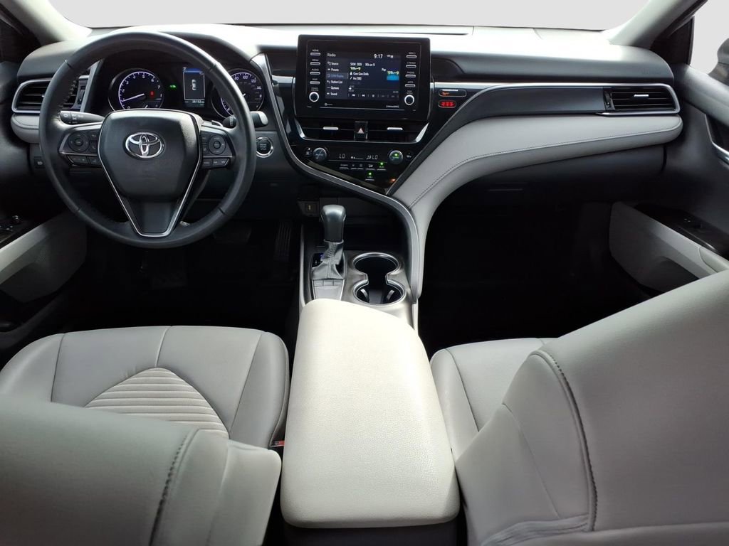 Used 2023 Toyota Camry SE w/ Convenience Package image 11