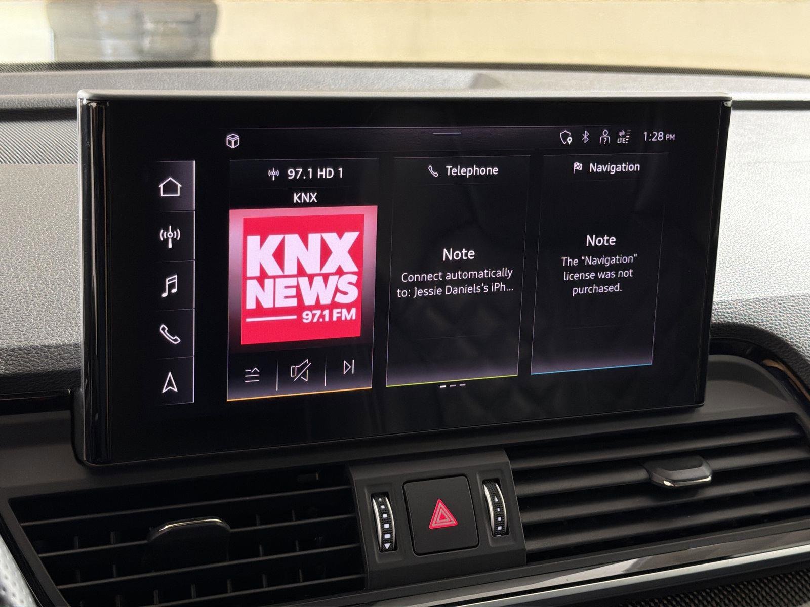 Used 2024 Audi SQ5 Premium Plus w/ Premium Plus Package image 13