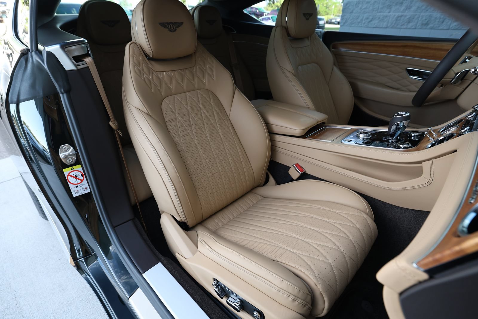 Used 2024 Bentley Continental GT Azure AWD/4WD image 33