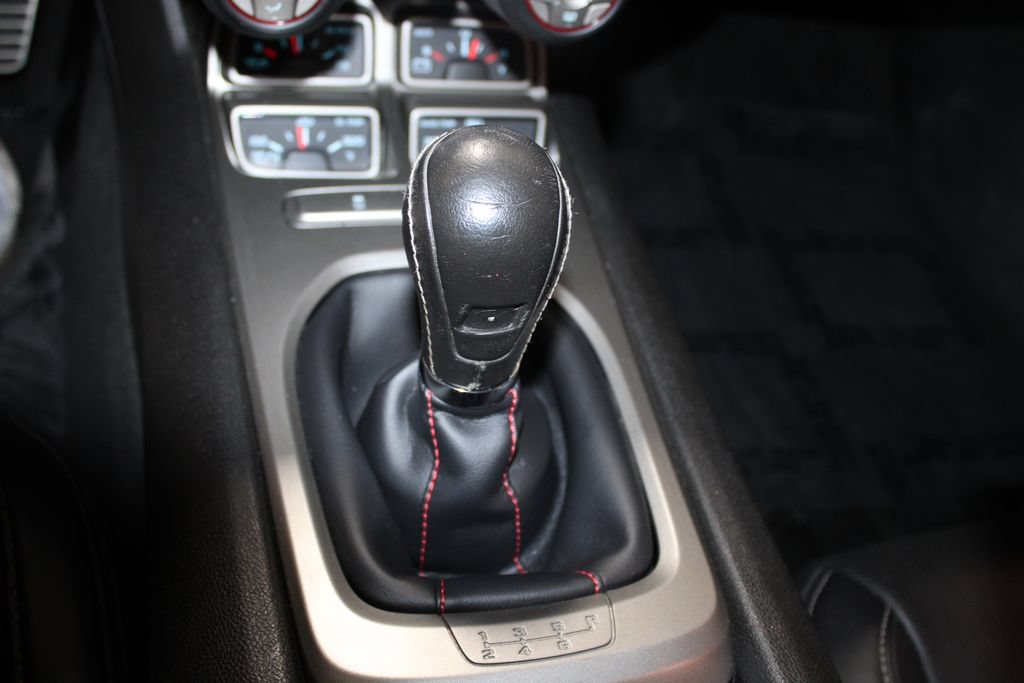 Used 2015 Chevrolet Camaro SS RWD image 38