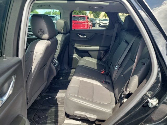 Used 2024 Chevrolet Blazer LT w/ Sound & Technology Package FWD image 14