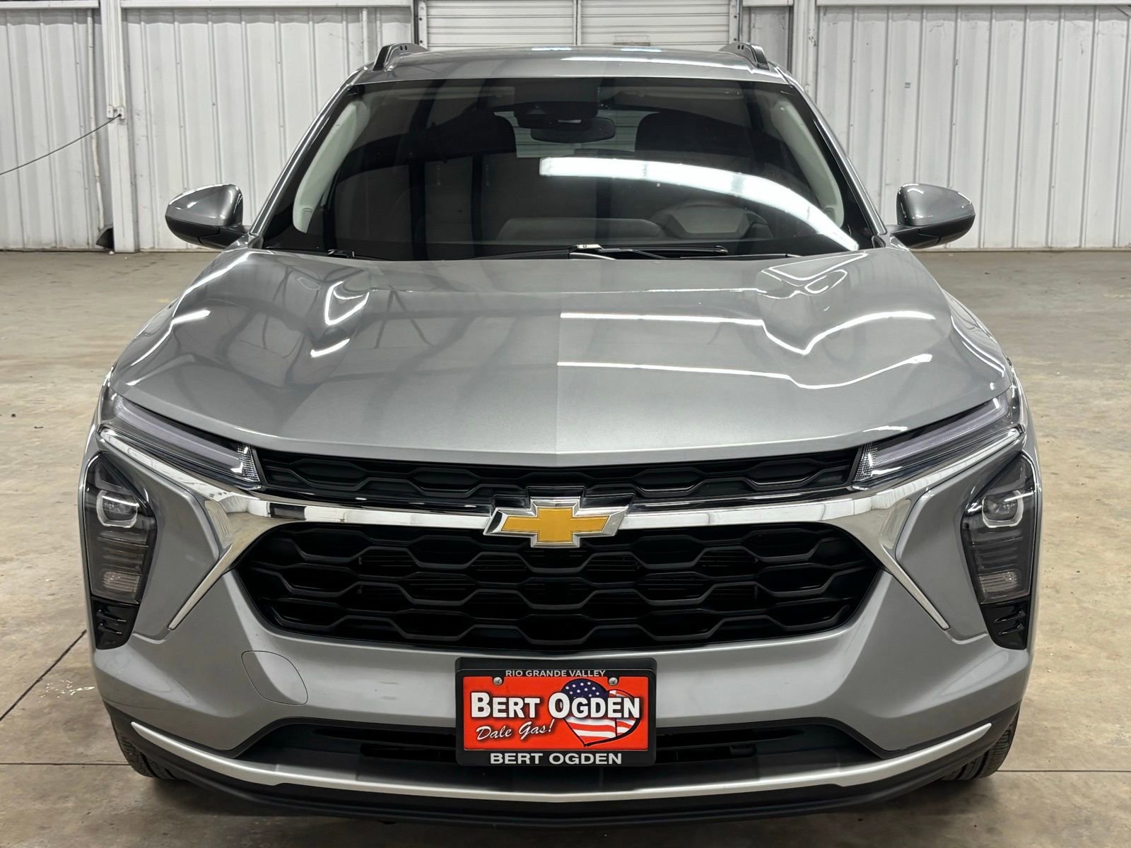 Used 2026 Chevrolet Trax LT w/ Driver Confidence Package FWD image 2