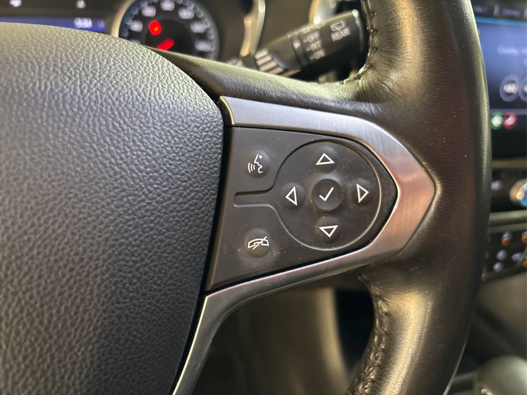 Used 2021 Chevrolet Traverse LT image 28