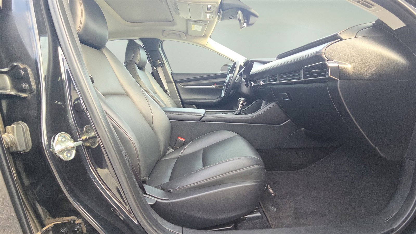 Used 2023 MAZDA MAZDA3 s image 13