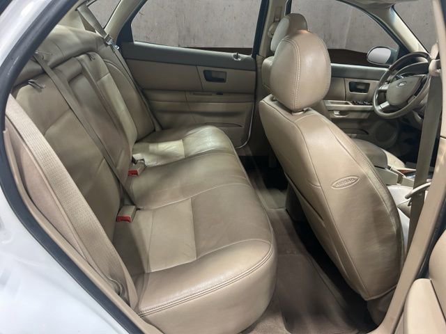 Used 2005 Ford Taurus SEL image 22