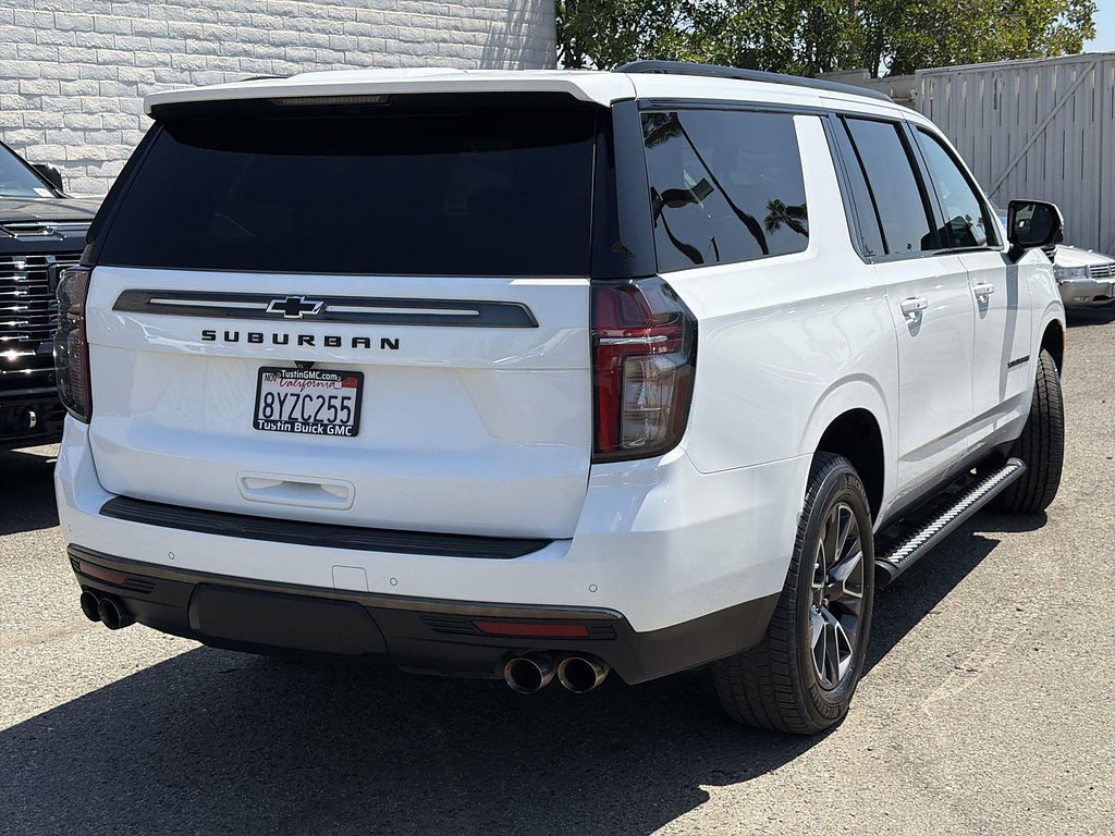 Used 2022 Chevrolet Suburban Z71 w/ Z71 Off-Road Package AWD/4WD image 5