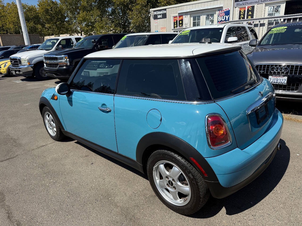 Used 2010 MINI Cooper Hardtop FWD image 6