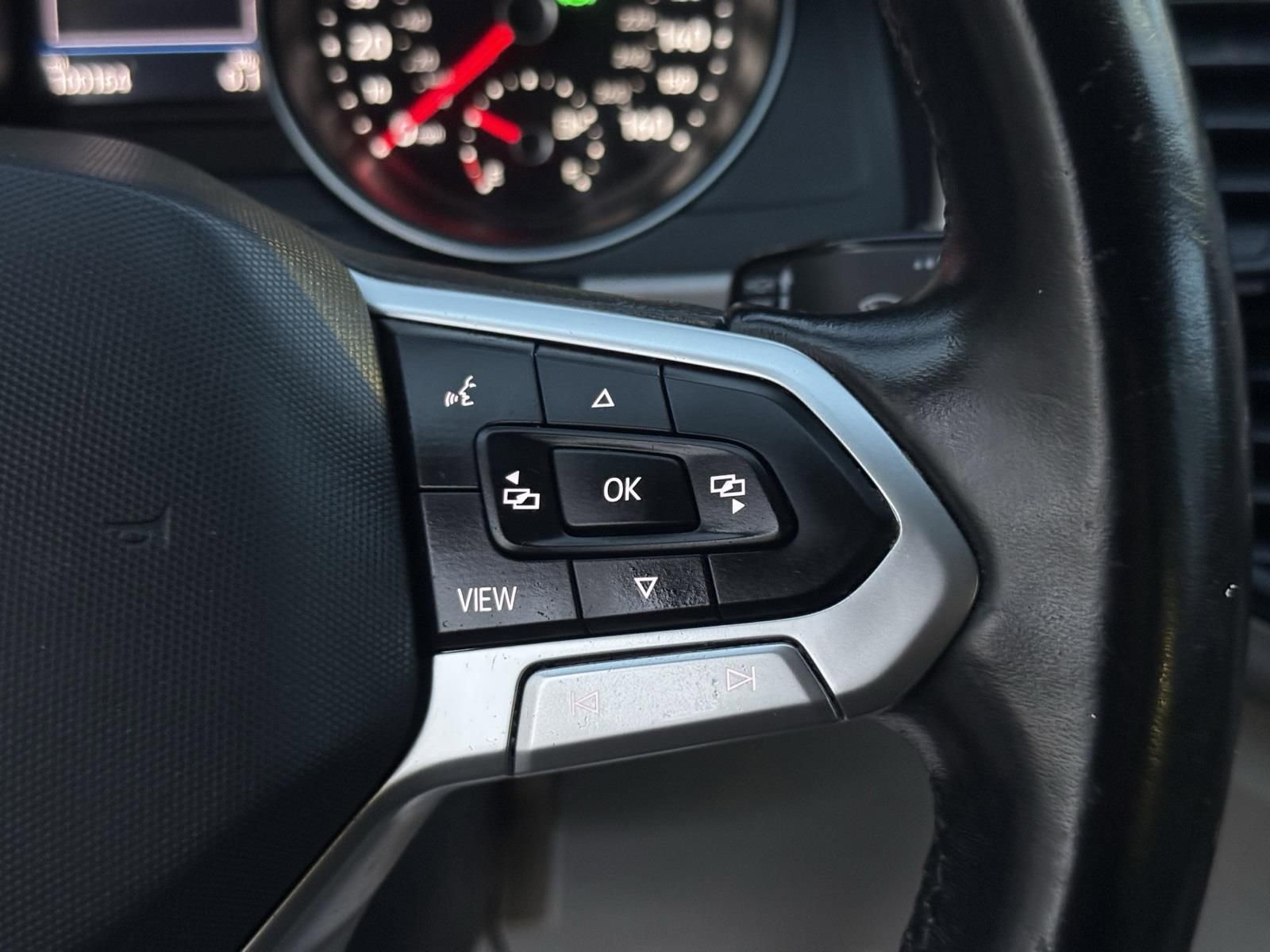 Used 2021 Volkswagen Atlas SE image 35