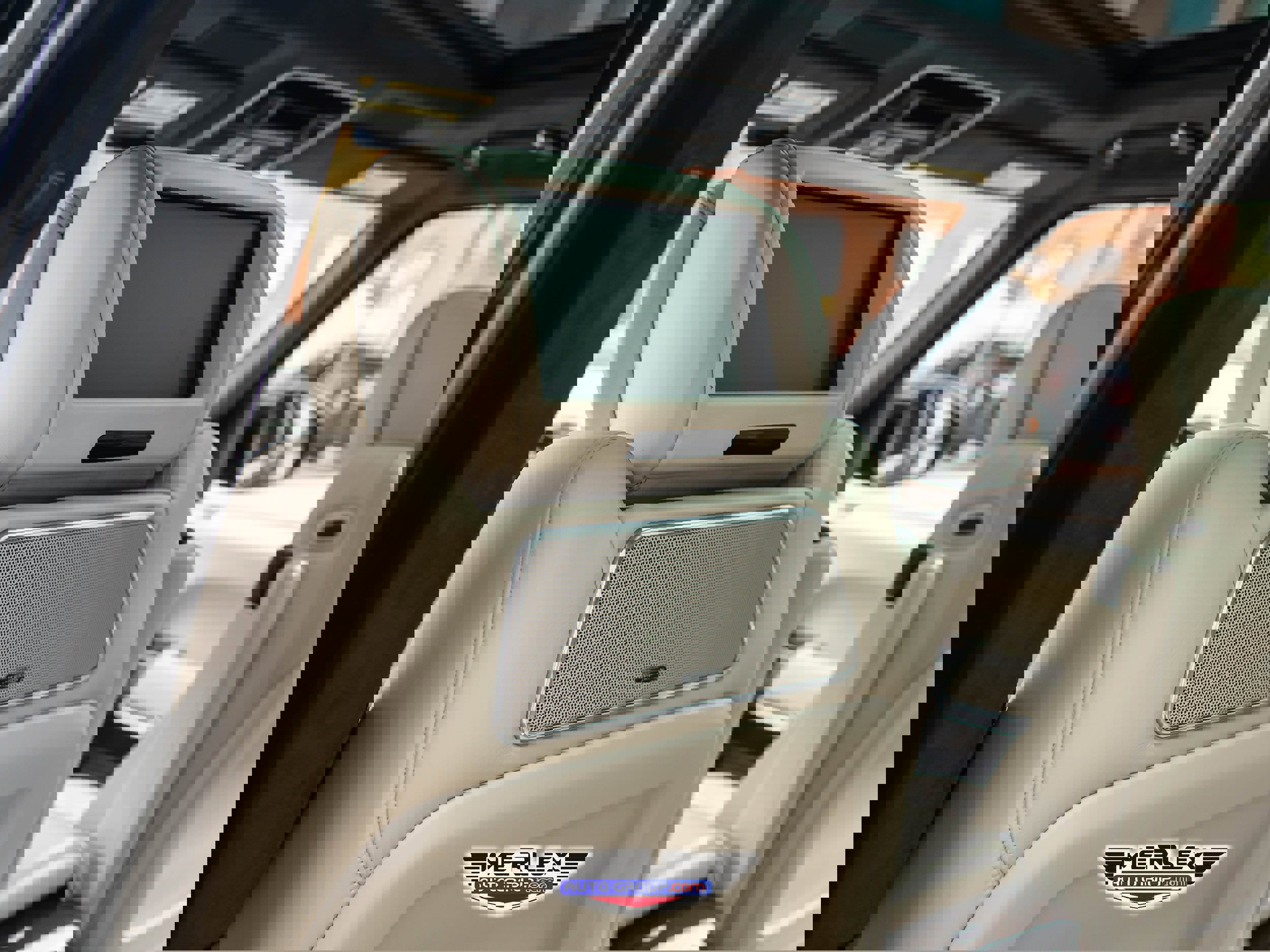 Used 2016 Land Rover Range Rover Autobiography image 23