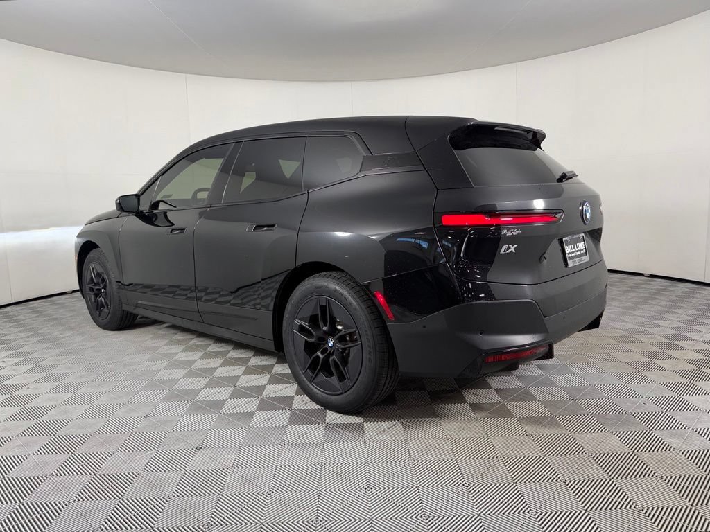 Used 2024 BMW iX xDrive50 AWD/4WD image 8