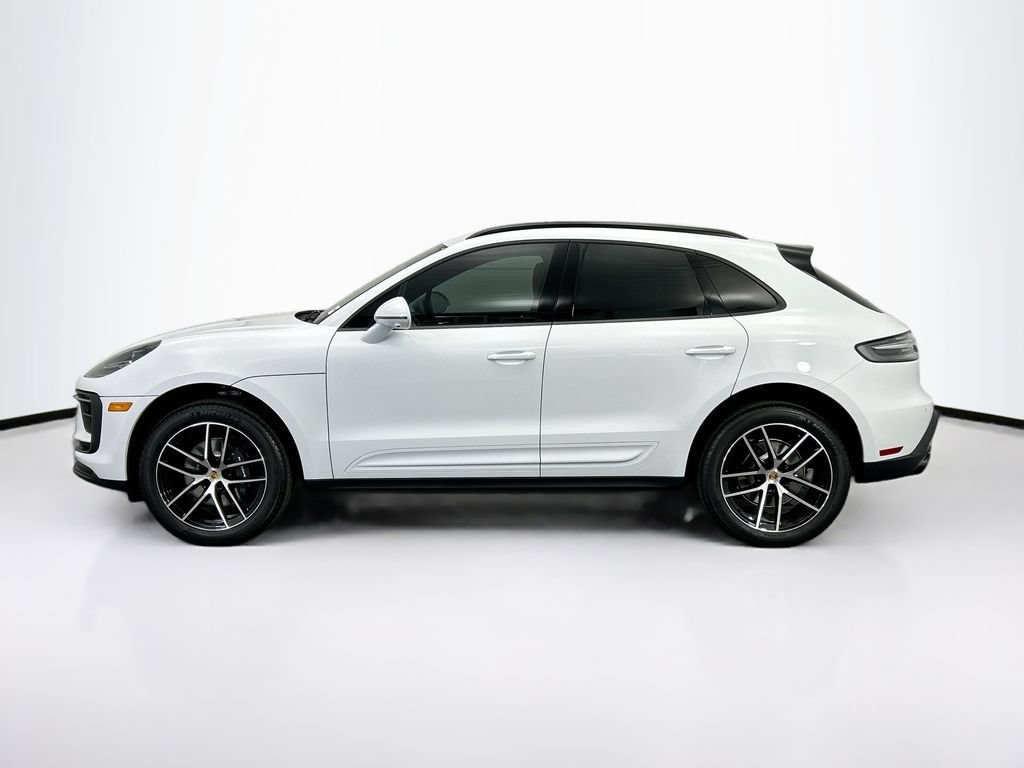 Used 2026 Porsche Macan AWD/4WD image 2