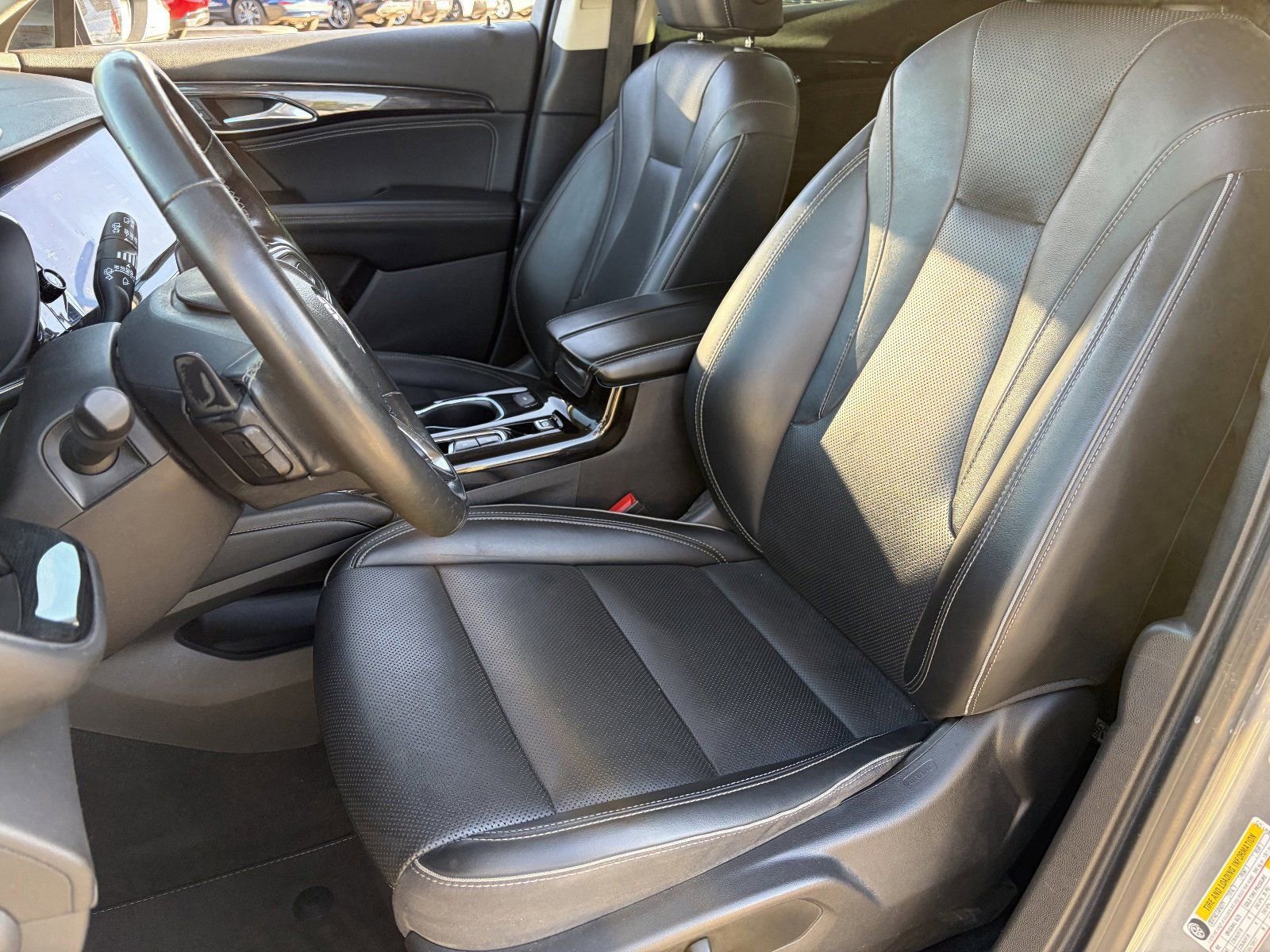 Certified 2022 Buick Envision Essence w/ Technology Package I FWD image 21