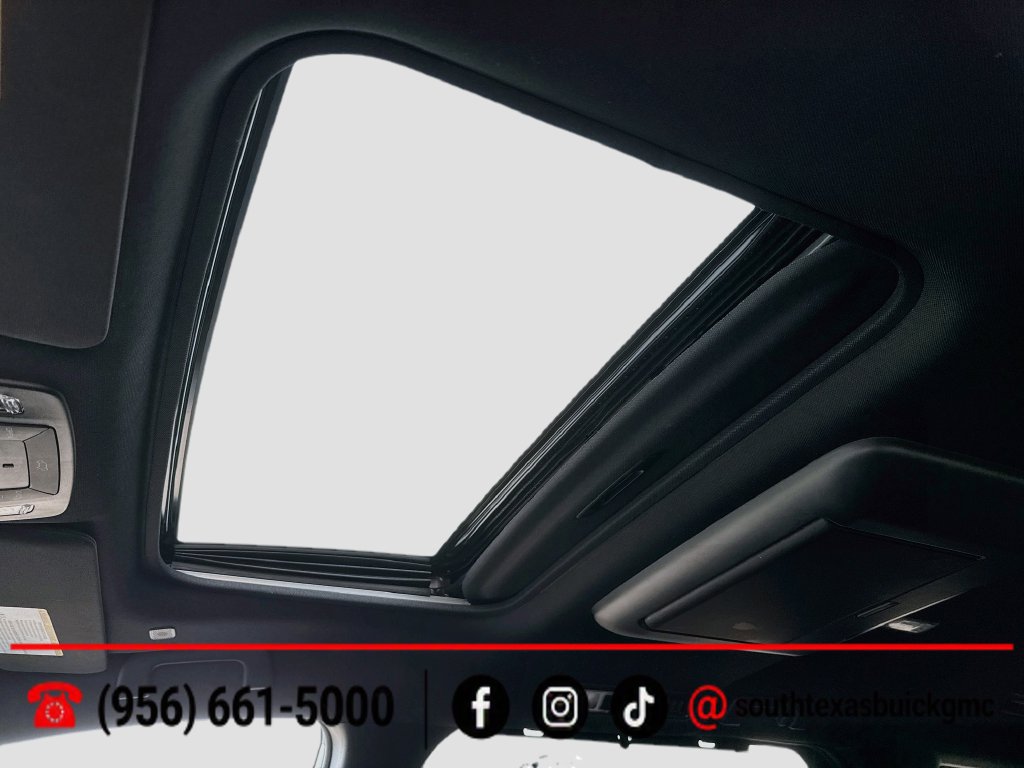 Used 2025 Toyota Sienna Limited AWD/4WD image 19