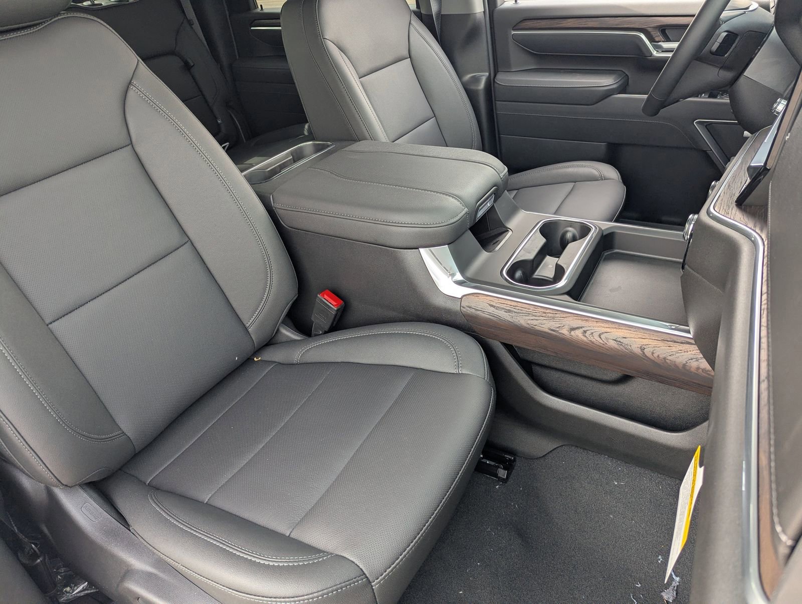 New 2026 GMC Sierra 3500 SLT w/ SLT Convenience Package image 12