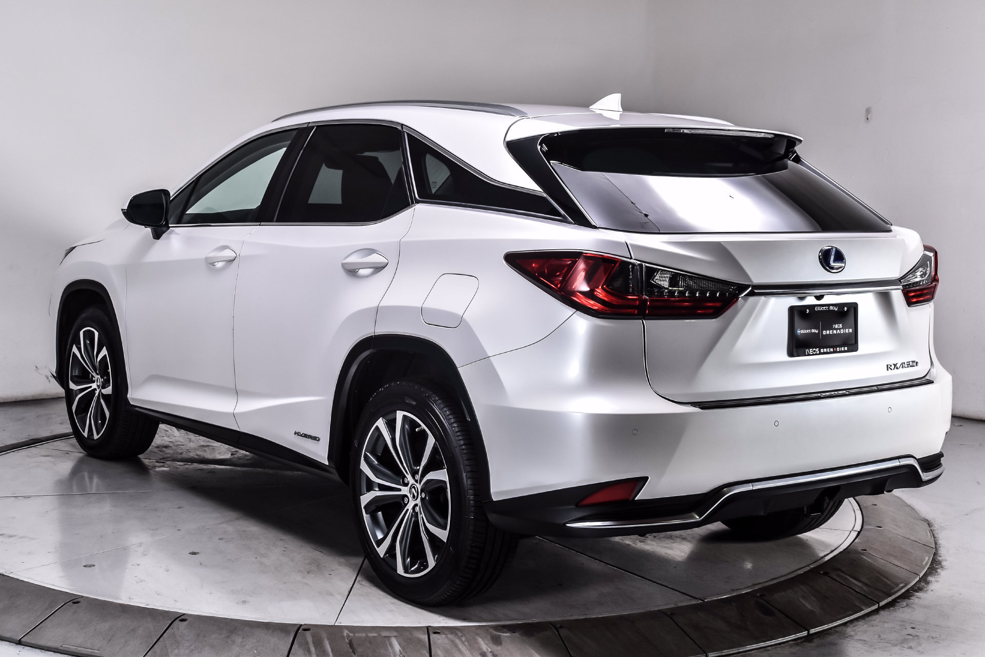 Used 2022 Lexus RX 450h AWD w/ Premium Package image 3