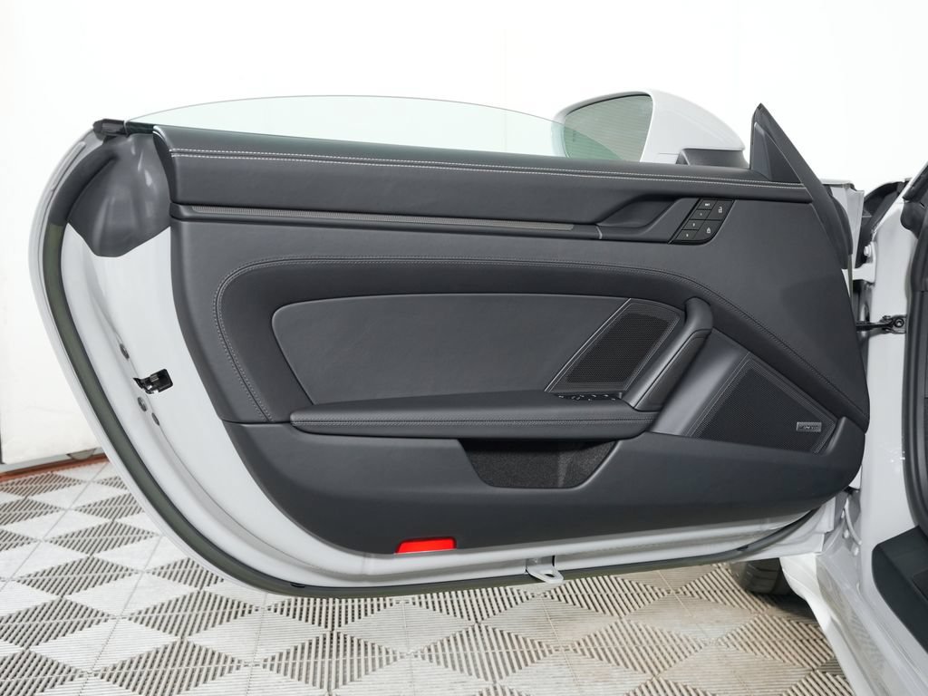 Certified 2022 Porsche 911 Carrera GTS RWD image 26