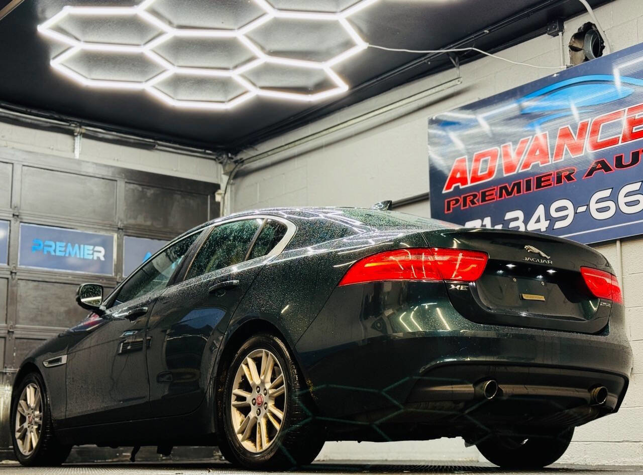 Used 2017 Jaguar XE Premium image 10