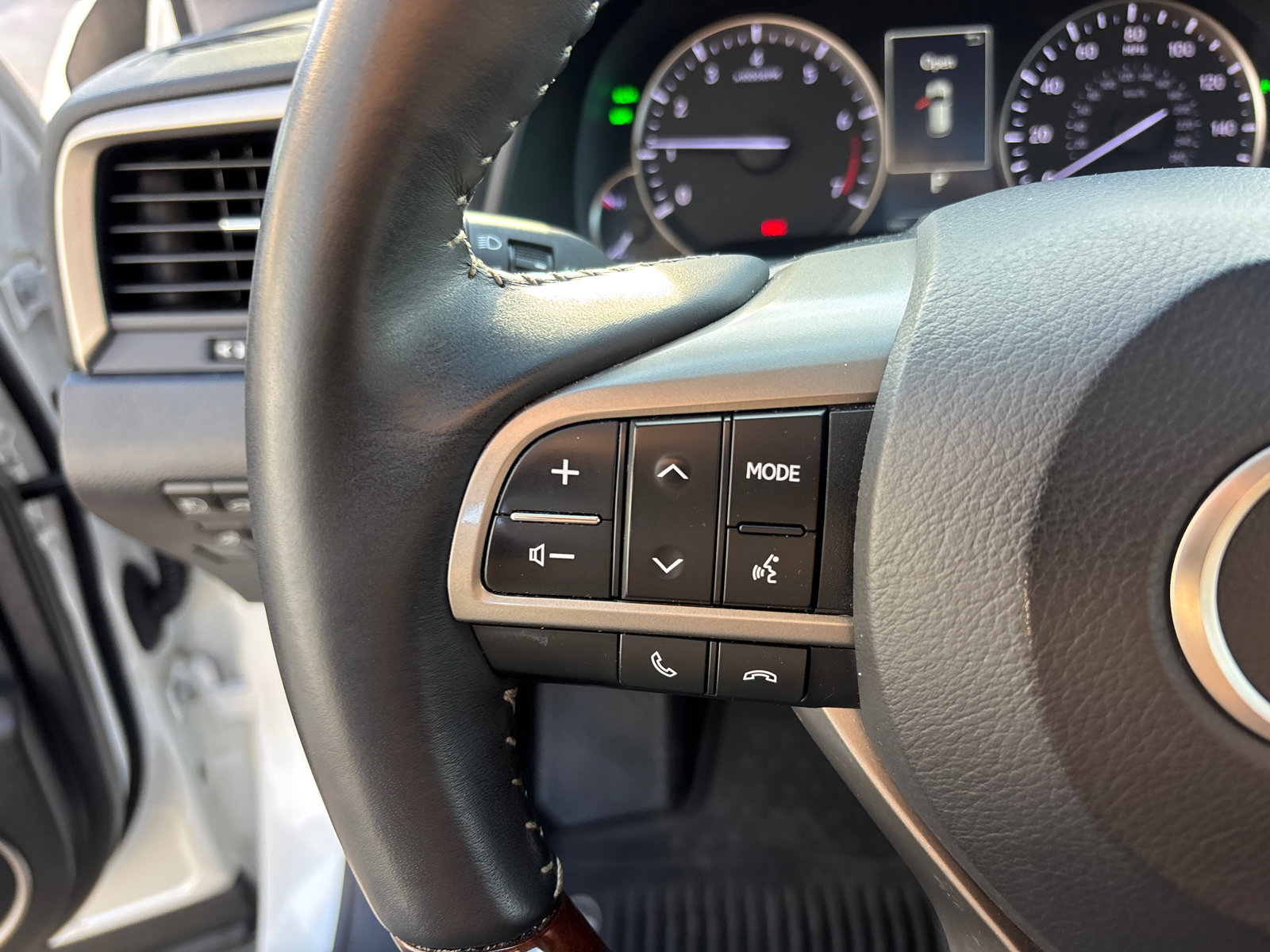 Used 2019 Lexus RX 350 AWD image 17