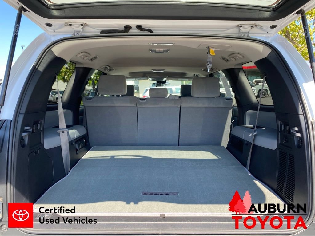 Certified 2021 Toyota Sequoia SR5 AWD/4WD image 15