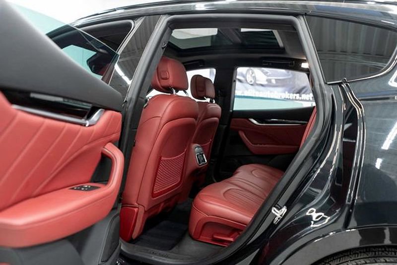 Used 2022 Maserati Levante GT image 26
