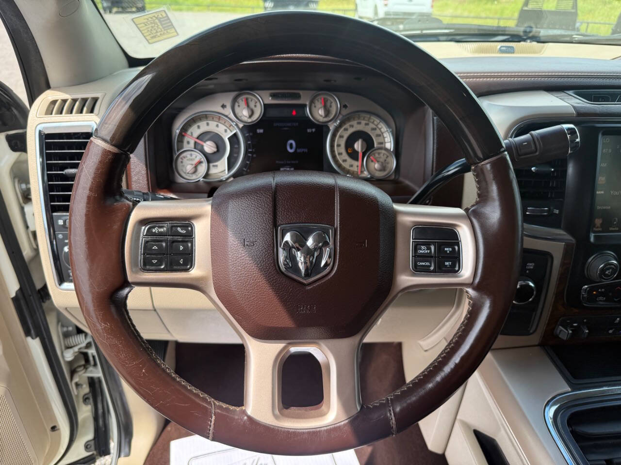 Used 2016 RAM 2500 Longhorn w/ Convenience Group AWD/4WD image 17